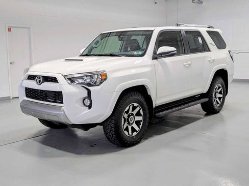 Used 2018 Toyota 4Runner TRD Off-Road Premium AWD/4WD image 1
