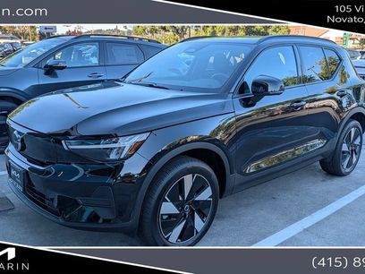 Used 2025 Volvo EX40 Core w/ Climate Package