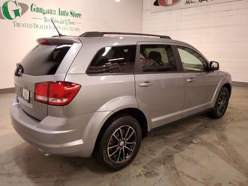 Used 2017 Dodge Journey SE w/ Blacktop Package image 6