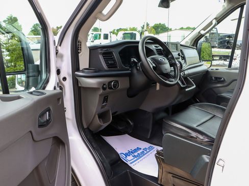 Used 2023 Ford Transit 250 148 High Roof Extended AWD image 3