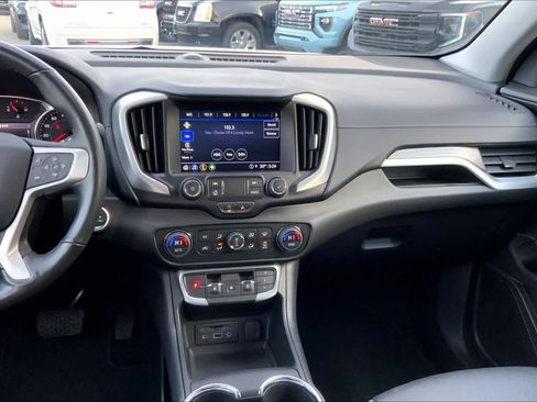 Used 2022 GMC Terrain SLT image 5