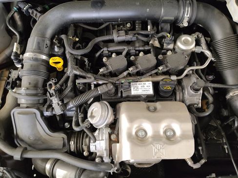 Used 2018 Ford Focus SE FWD image 30