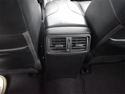 Used 2022 Nissan Rogue Sport SL w/ Premium Package image 19