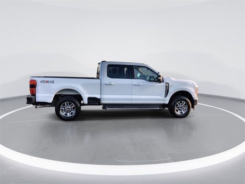 Used 2023 Ford F250 Lariat image 9