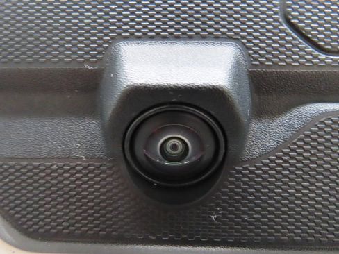 Used 2025 GMC Sierra 2500 AT4 image 34