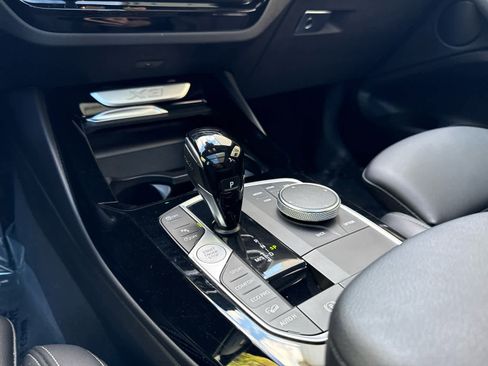 Certified 2022 BMW X3 xDrive30i w/ Convenience Package image 9