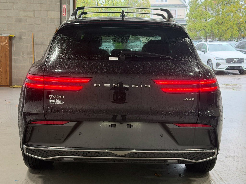 Used 2026 Genesis GV70 2.5T AWD/4WD image 4