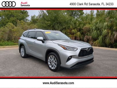 Used 2022 Toyota Highlander Limited