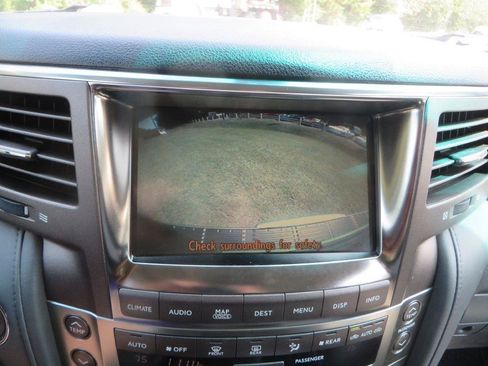 Used 2009 Lexus LX 570 4WD image 19