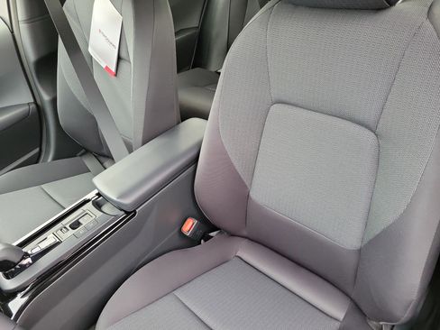 New 2026 Toyota Prius LE image 11