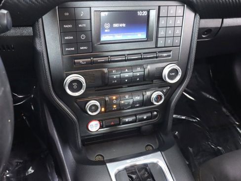 Used 2018 Ford Mustang Coupe image 15