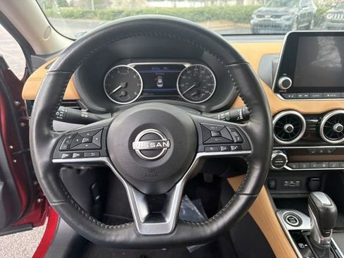 Used 2025 Nissan Sentra SV w/ SV Premium Package image 9