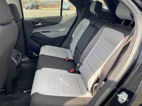 Used 2023 Chevrolet Equinox LS w/ LS Convenience Package AWD/4WD image 17