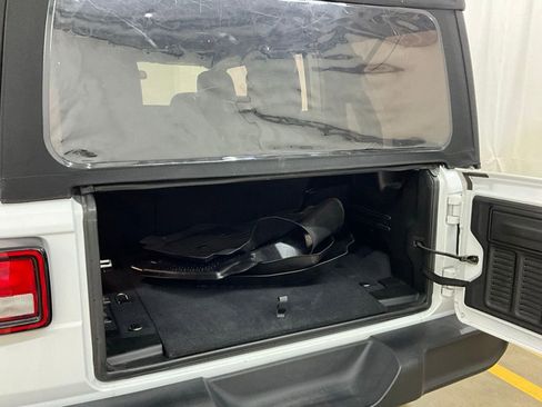 Used 2020 Jeep Wrangler Unlimited Sport image 24