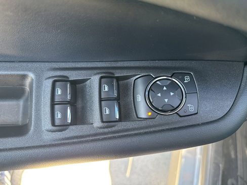 Used 2022 Ford Edge SE image 22