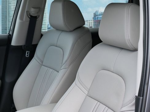 New 2026 Honda HR-V EX-L image 11