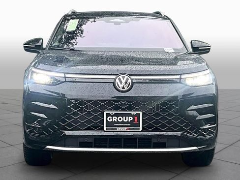New 2026 Volkswagen Tiguan SEL R-Line AWD/4WD image 3