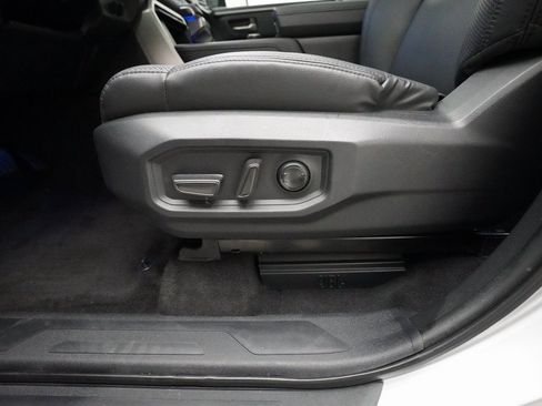 Used 2024 Toyota Tundra Limited image 28