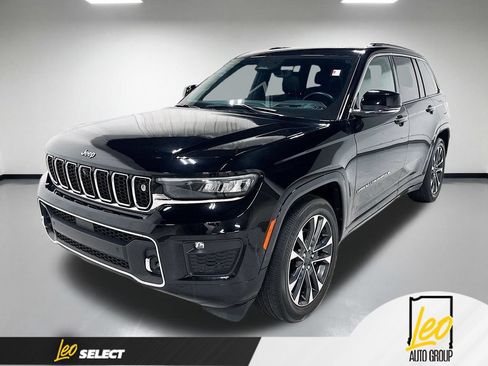 Used 2023 Jeep Grand Cherokee Overland w/ Adv Protech Group III AWD/4WD image 1