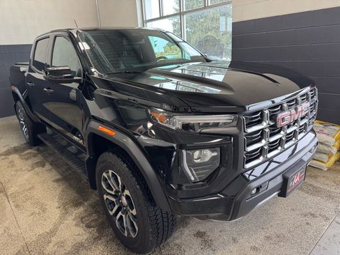 Used 2024 GMC Canyon AT4 w/ AT4 Premium Package image 3