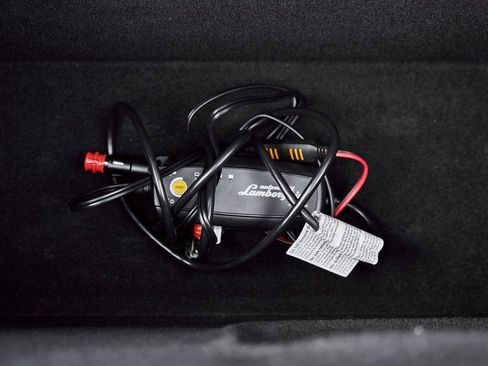 Used 2020 Lamborghini Huracan EVO image 20