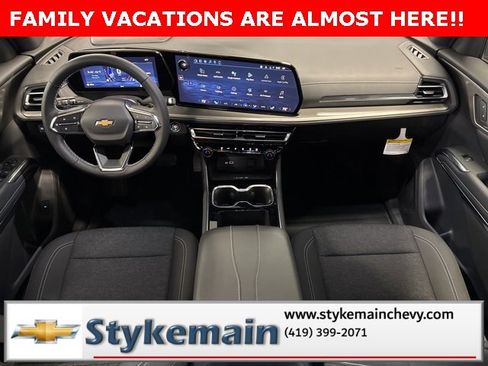 New 2026 Chevrolet Traverse LT image 3