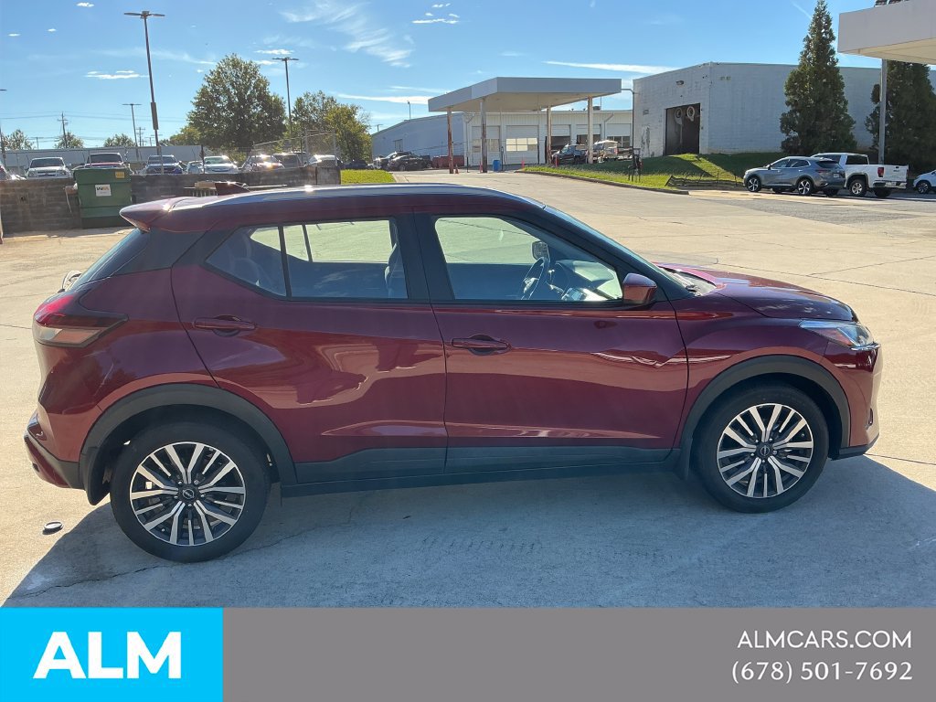 Used 2022 Nissan Kicks SV w/ Interior Electronics Package FWD image 7