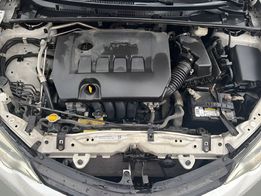Used 2014 Toyota Corolla LE FWD image 9