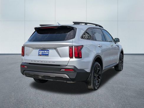 Used 2022 Kia Sorento S w/ Panoramic Sunroof Package AWD/4WD image 6