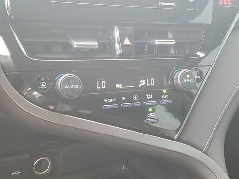 Certified 2023 Toyota Camry SE image 28