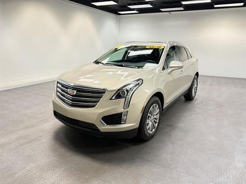 Used 2017 Cadillac XT5 Luxury image 1