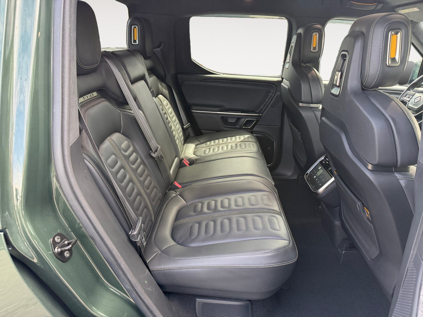 Used 2023 Rivian R1T Adventure Dual AWD/4WD image 18