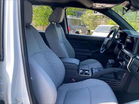 Used 2026 Toyota Tacoma SR5 image 9