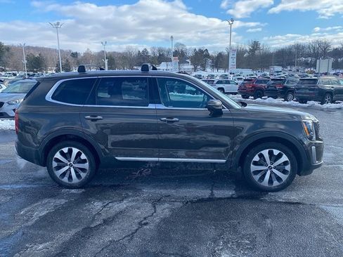 Used 2022 Kia Telluride S image 9