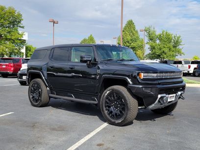 New 2026 GMC Hummer EV SUV w/ LPO, Dark Essentials Package