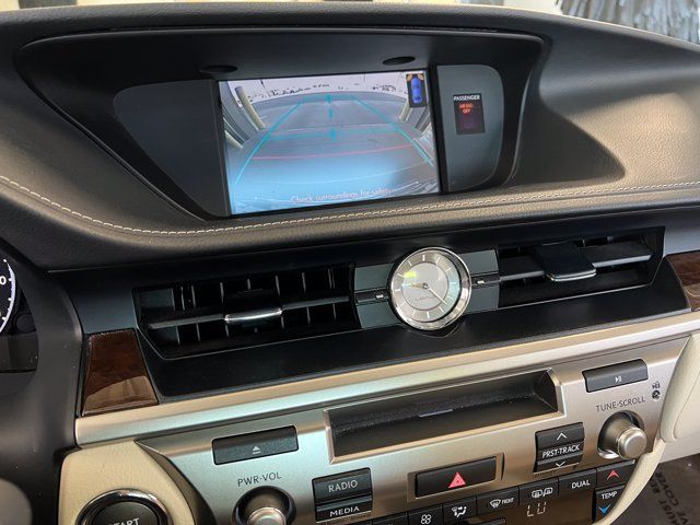 Used 2014 Lexus ES 350 w/ Luxury Package FWD image 24