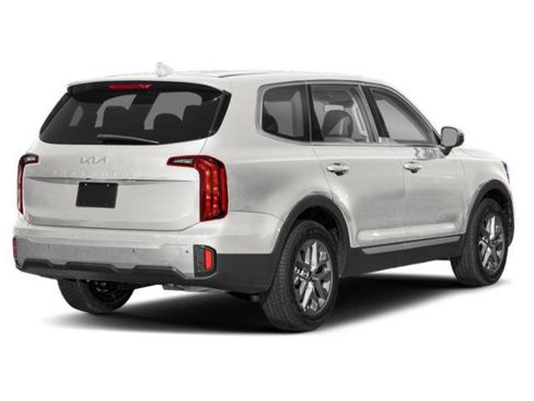 Used 2025 Kia Telluride LX FWD image 2