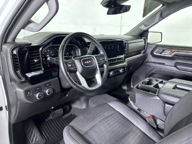Used 2024 GMC Sierra 1500 Elevation AWD/4WD image 10