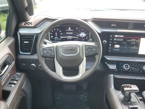 Used 2024 GMC Sierra 1500 Denali w/ Denali Reserve Package AWD/4WD image 19