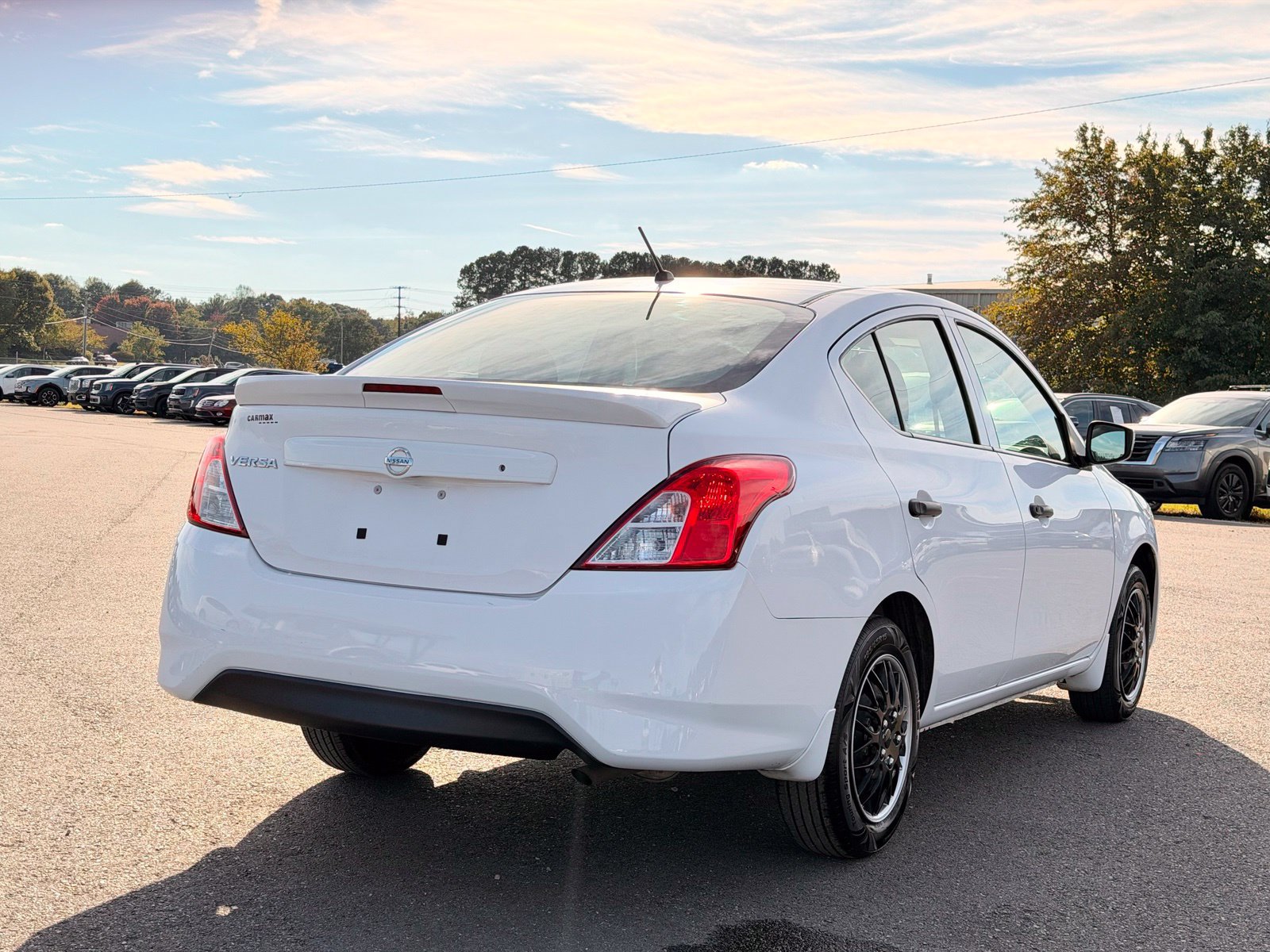 Used 2018 Nissan Versa S Plus FWD image 8