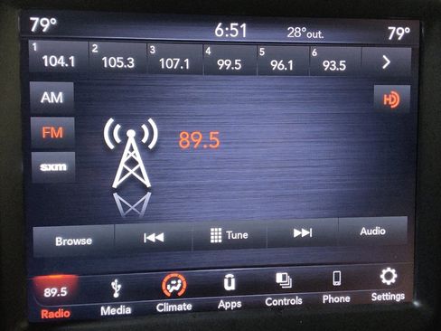 Used 2019 RAM 1500 Classic SLT w/ Luxury Group image 25