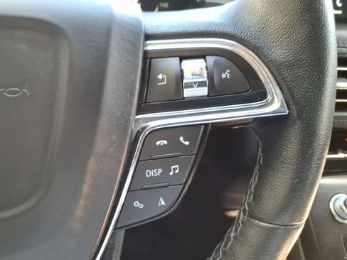 Used 2023 Lincoln Nautilus AWD w/ Premium Package image 20