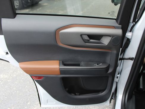 New 2026 Ford Bronco Sport Outer Banks w/ Outer Banks Tech Package+ AWD/4WD image 17