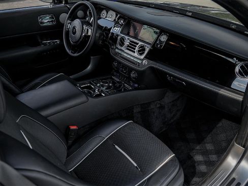 Certified 2020 Rolls-Royce Wraith image 33