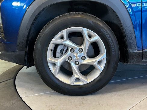 Used 2024 Chevrolet Trax LS w/ LS Convenience Package image 23