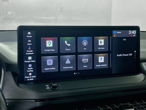 Used 2023 Honda Accord Touring image 14