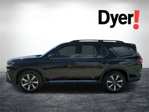 Used 2024 Honda Pilot Touring image 7