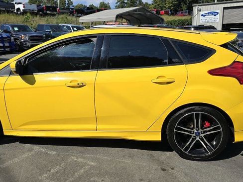 Used 2017 Ford Focus ST image 11