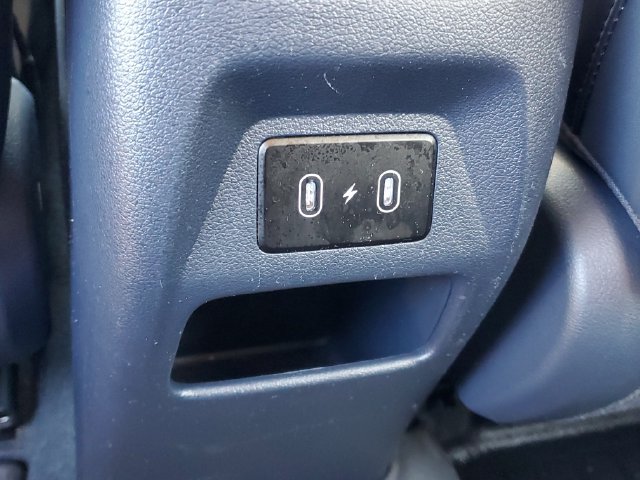 Used 2024 Hyundai Venue Limited FWD image 10