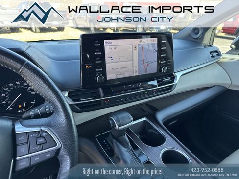 Used 2021 Toyota Sienna XLE w/ XLE Plus Package image 24